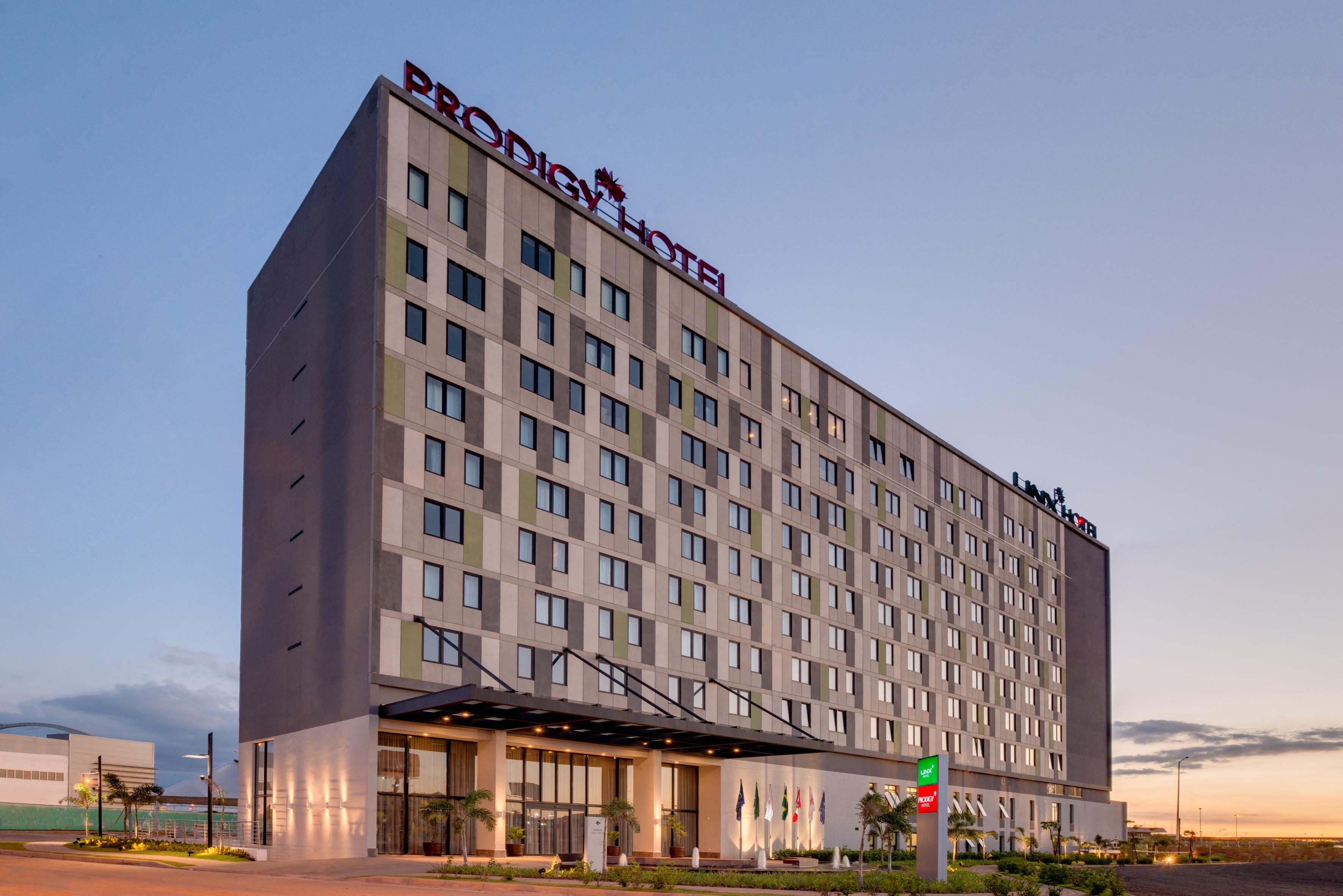 Hotel Linx Confins Extérieur photo
