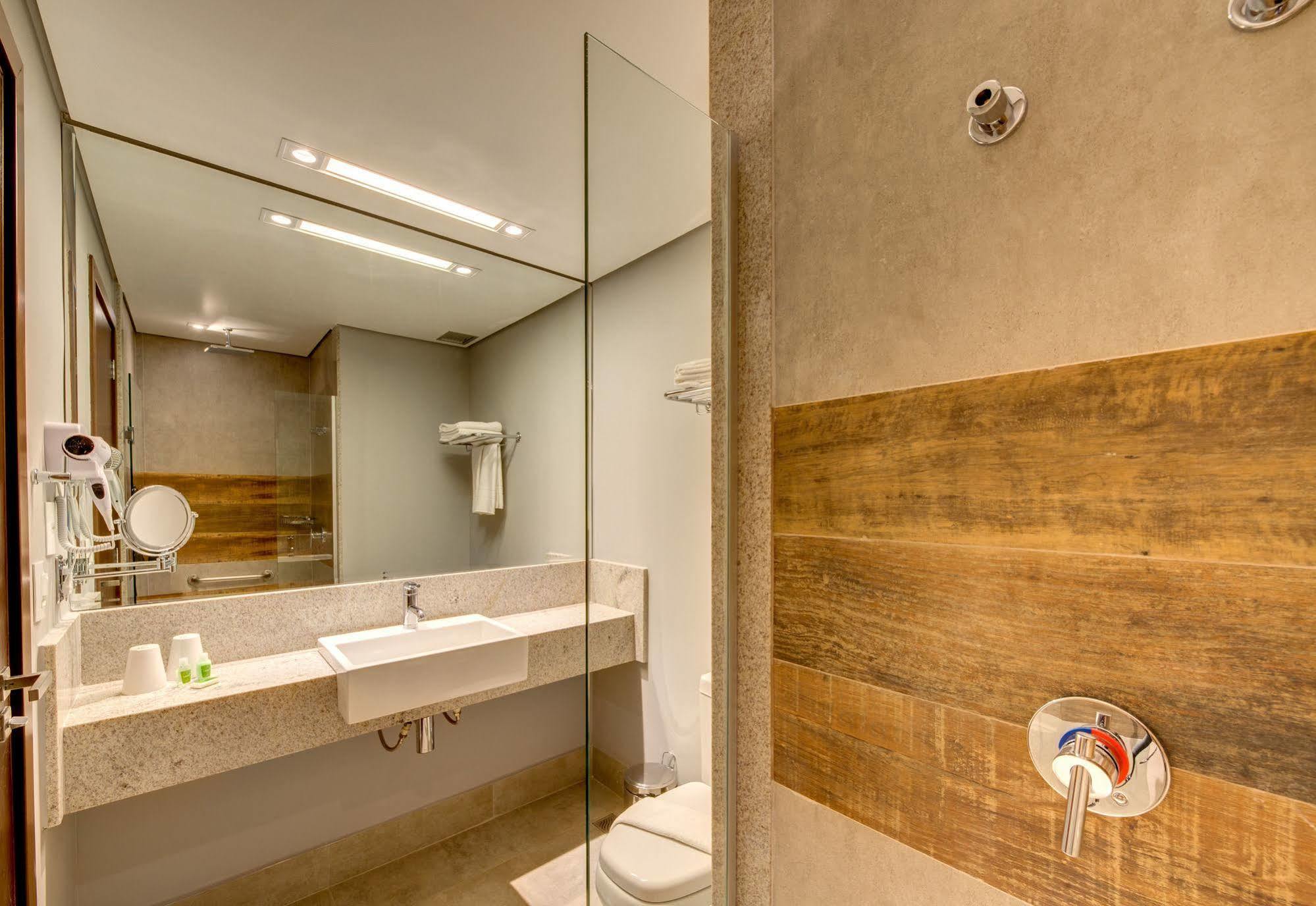 Hotel Linx Confins Extérieur photo